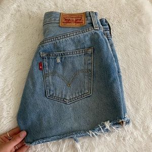 Levi shorts